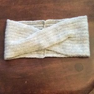 NWOT Loft Gray Head/Ear (winter headband)